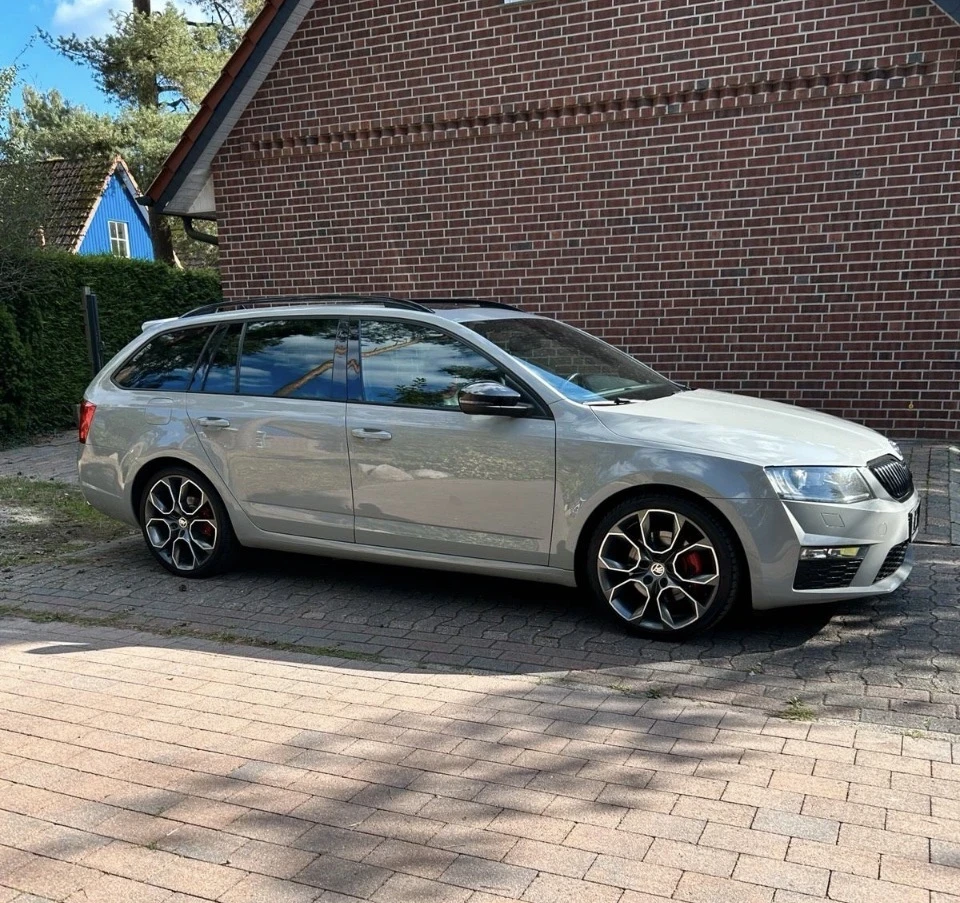 Skoda Octavia VRS DSG PANORAMA NARDO GREY