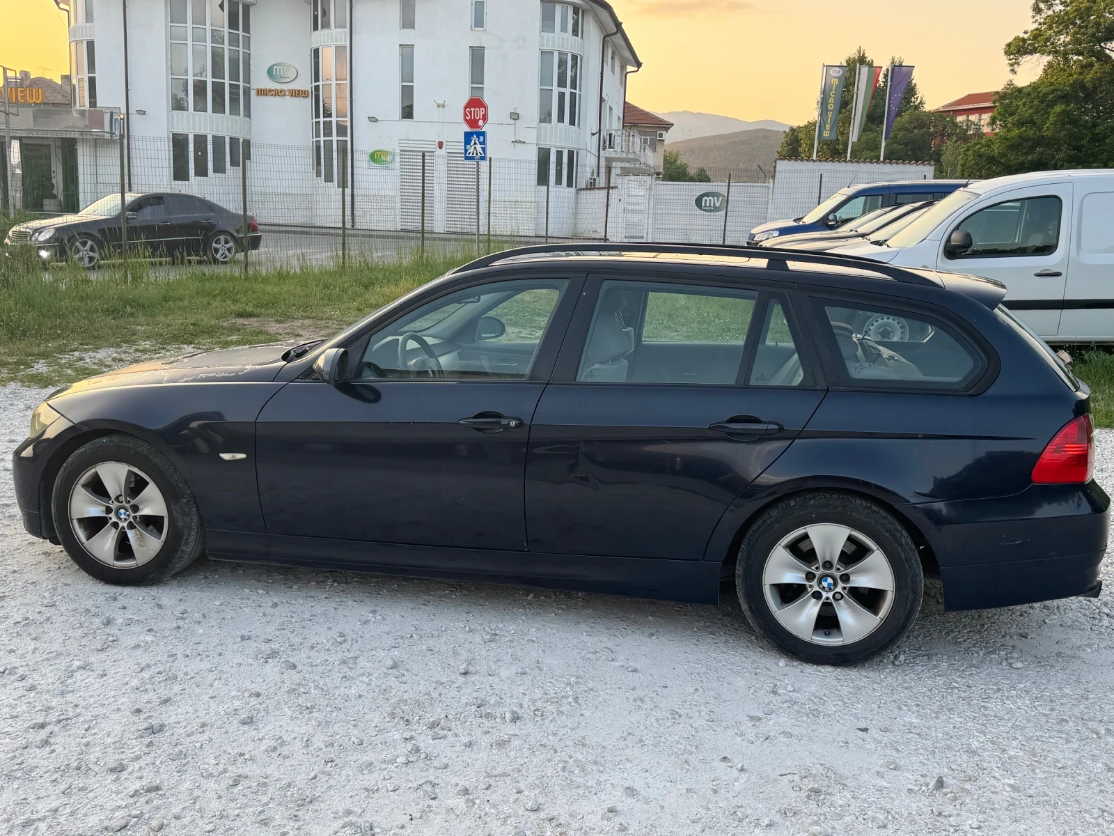BMW 320  - изображение 4