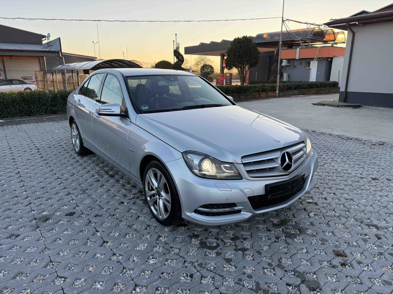 Mercedes-Benz C 300 4MATIK | Mobile.bg — изображение 1