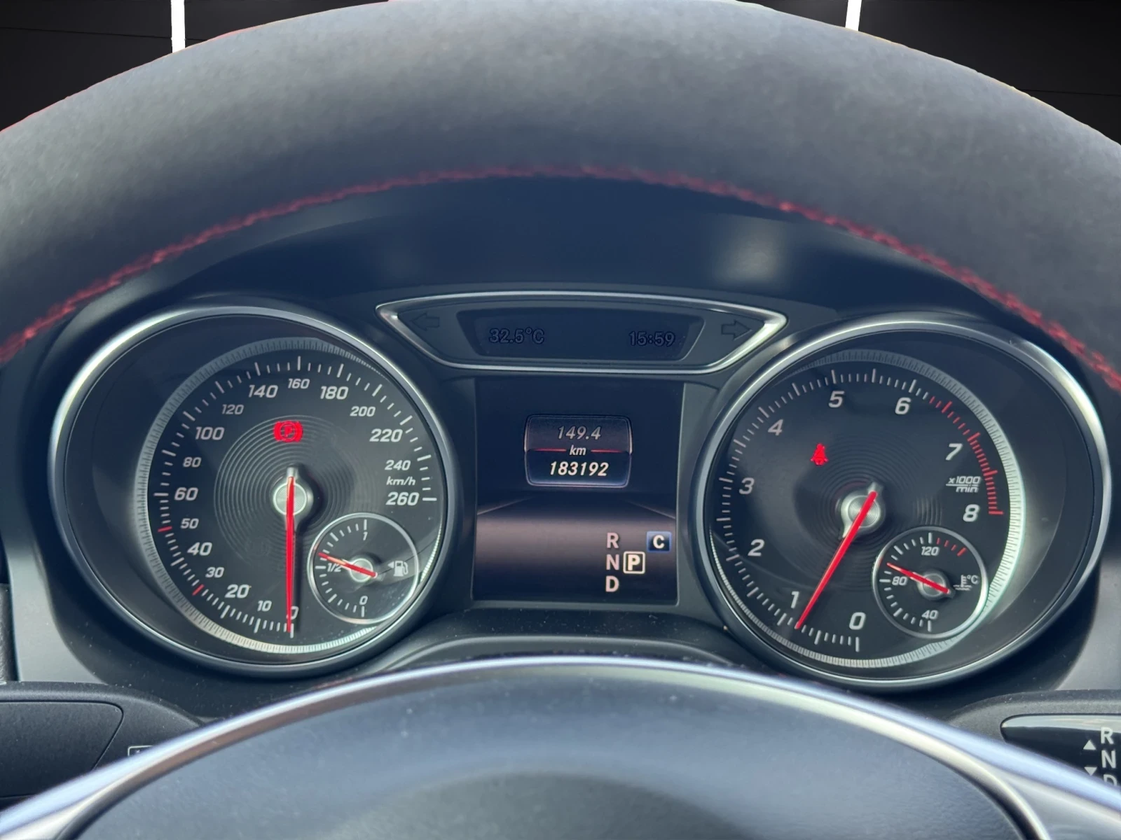 Mercedes-Benz CLA 250 4M* AMG* CARPLAY* PANO* KEYLESS* CAMERA* 18" - изображение 9