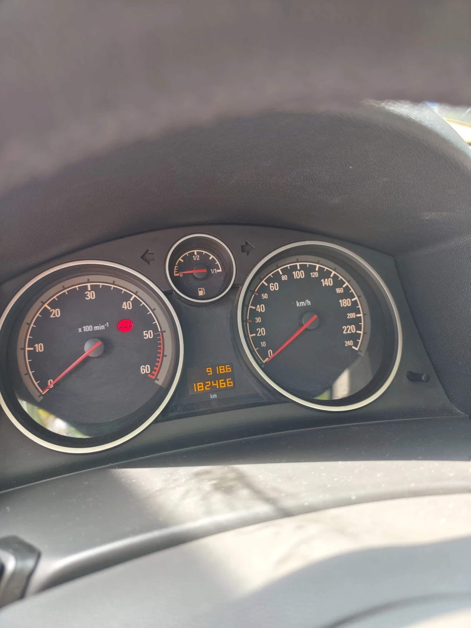 Opel Astra 1.7 110кс - изображение 6