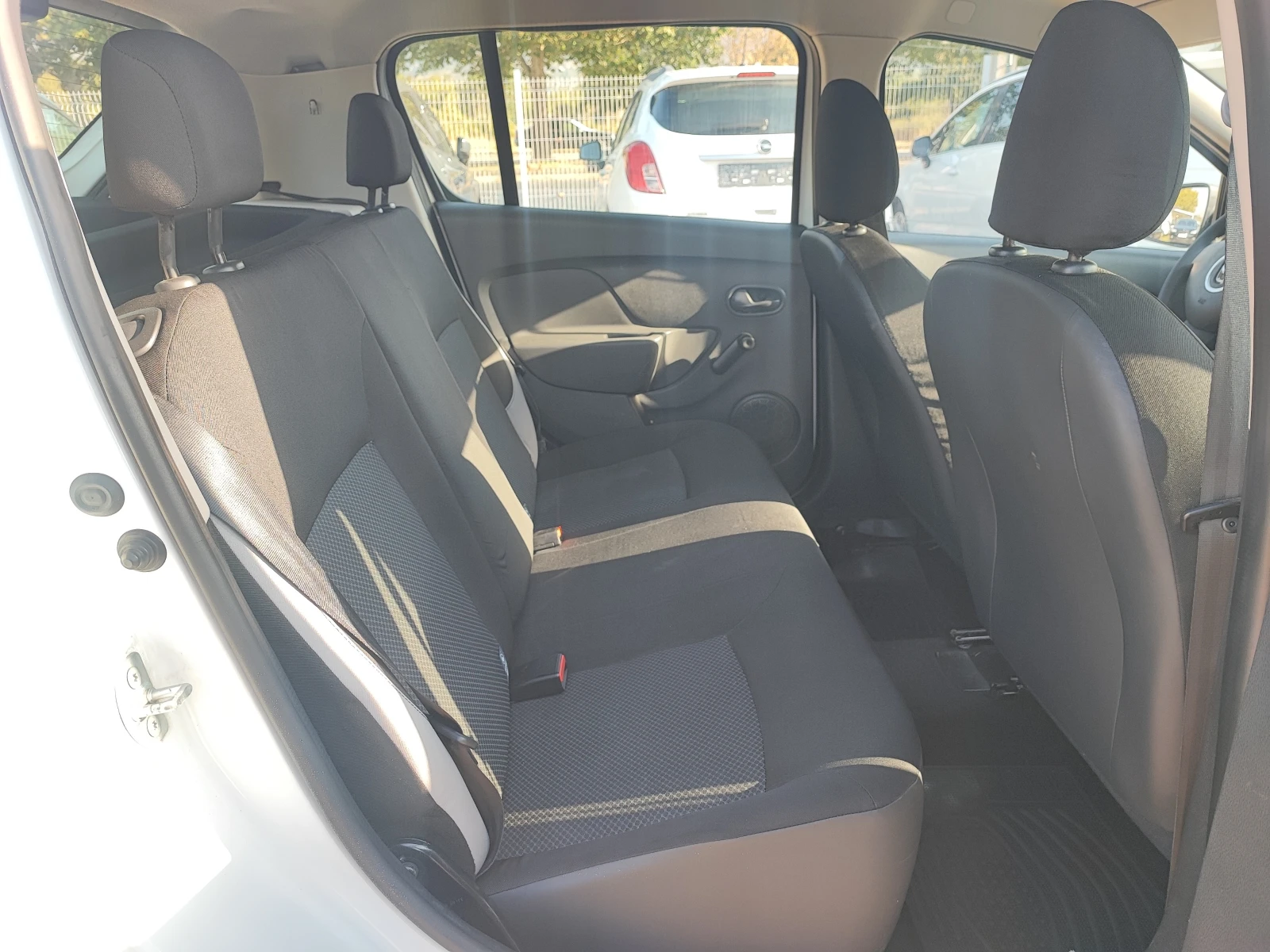 Dacia Sandero GPL | Mobile.bg   14