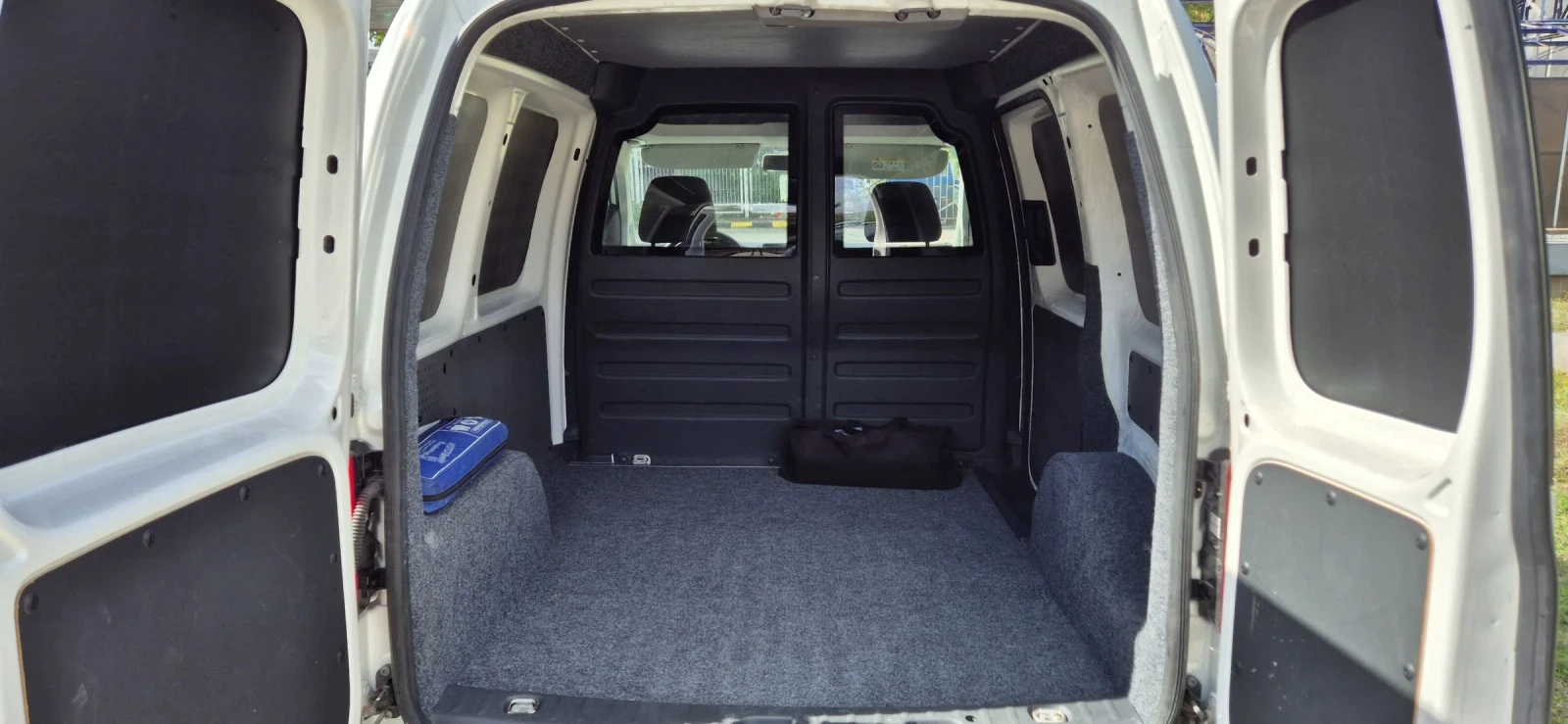 VW Caddy 2.0 TDI - изображение 4
