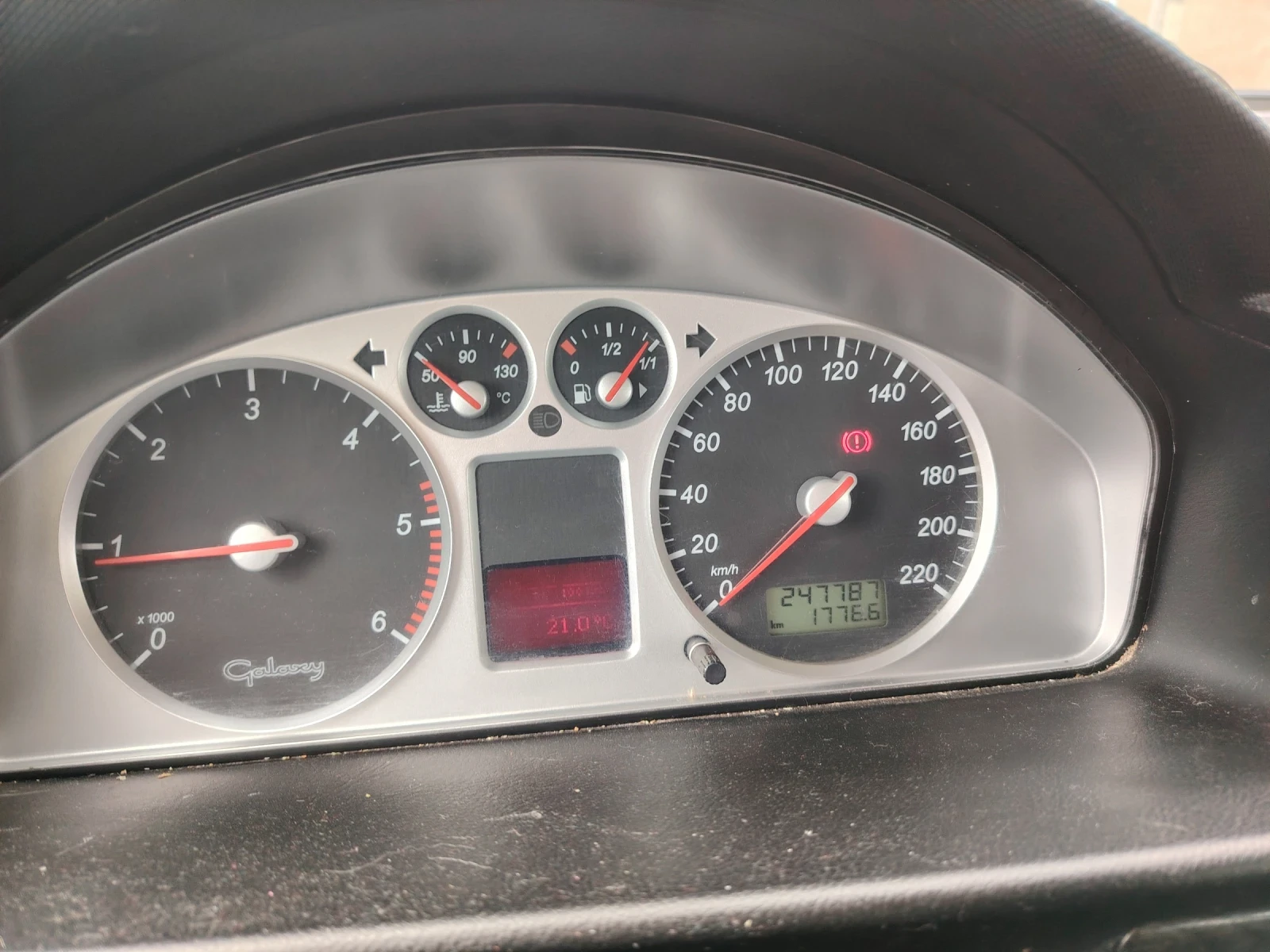 Ford Galaxy 1.9 TDI - изображение 3