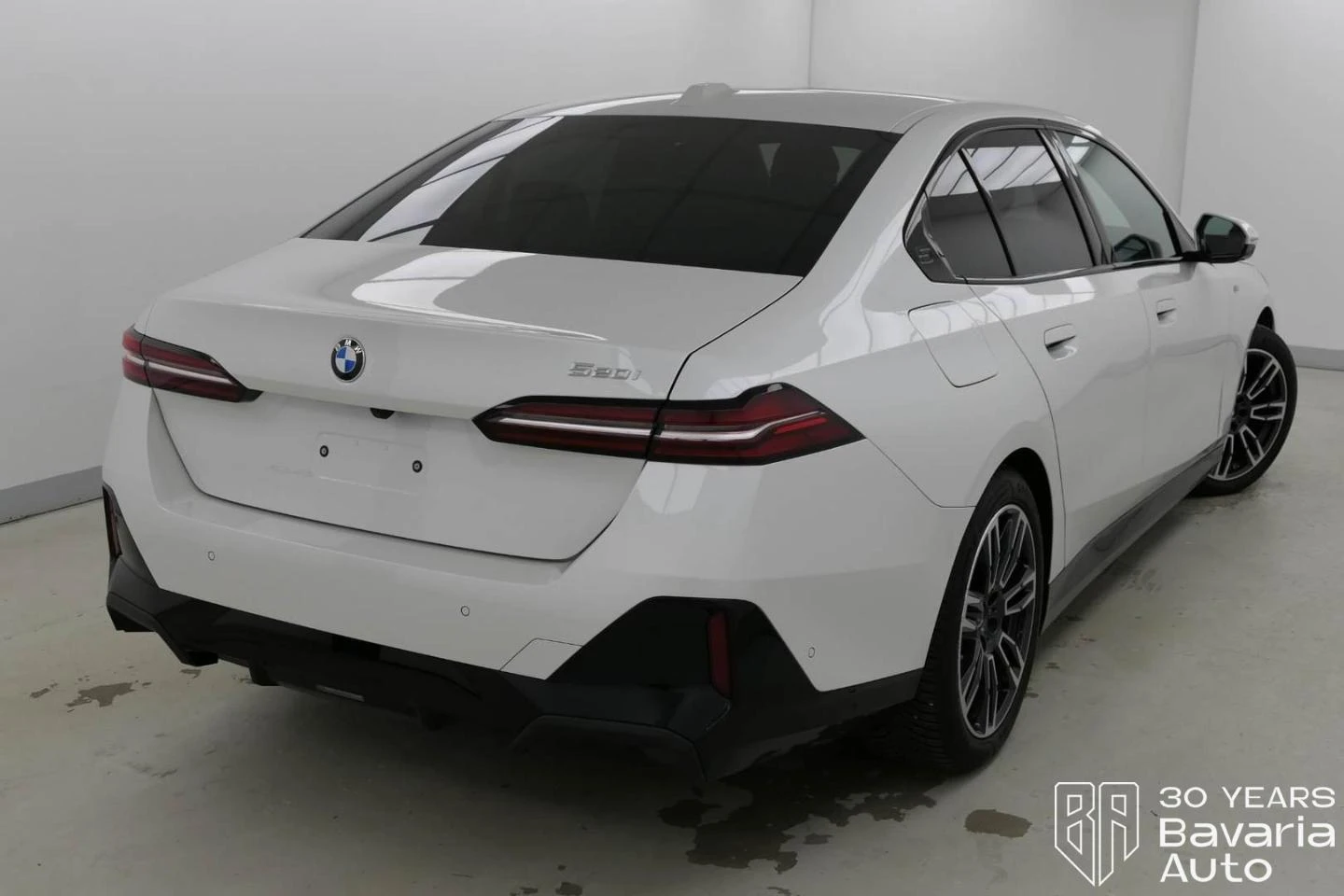 BMW 520 i M Sport Paket Steptronic - изображение 3