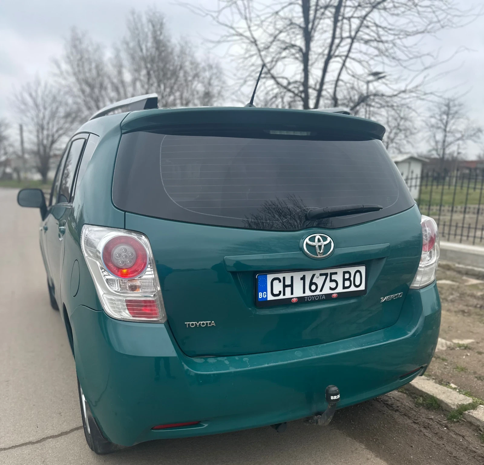 Toyota Verso Linea Sol 2.0 D-4D - изображение 4
