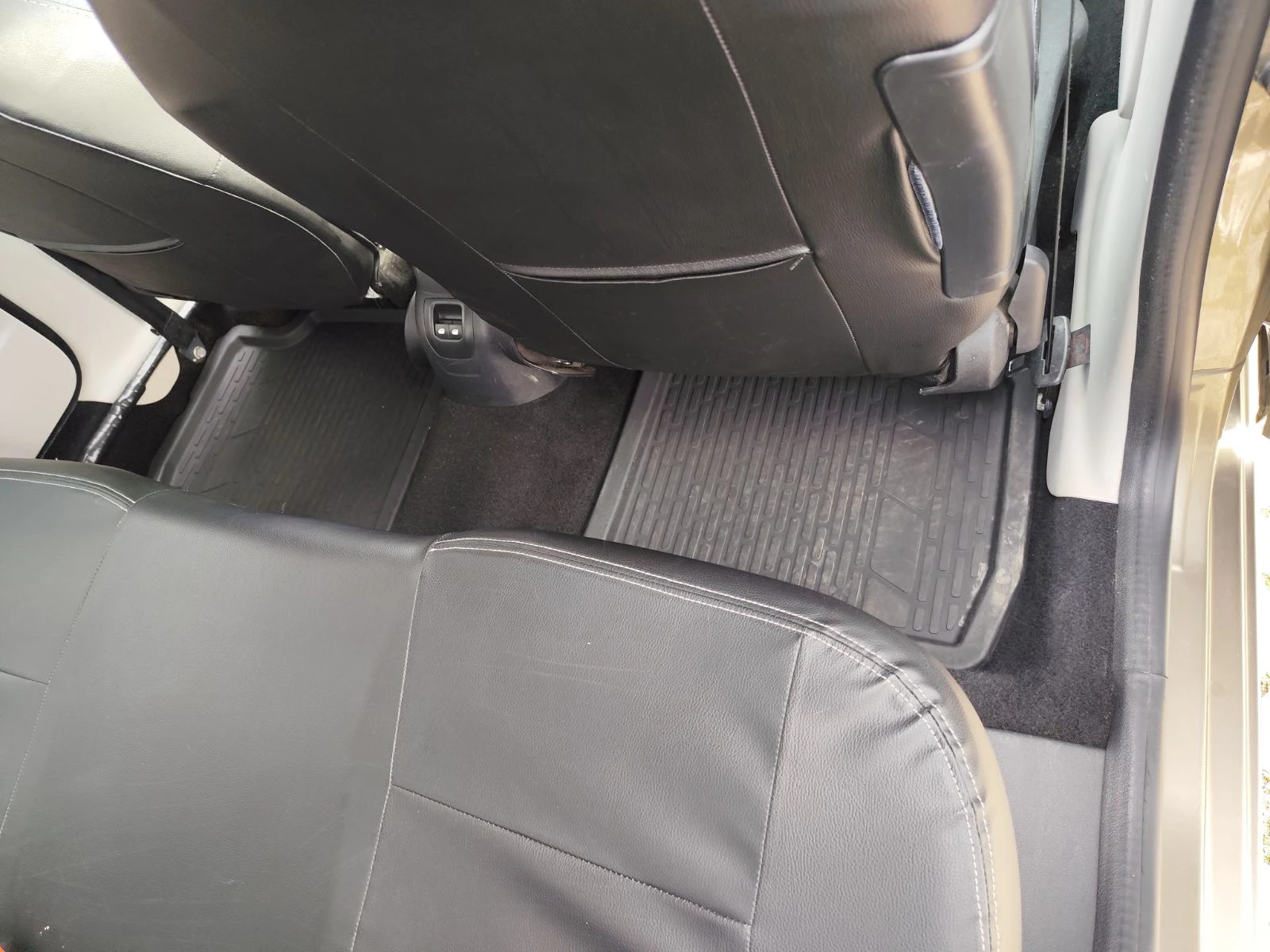 Peugeot 301 | Mobile.bg � ����������� 12