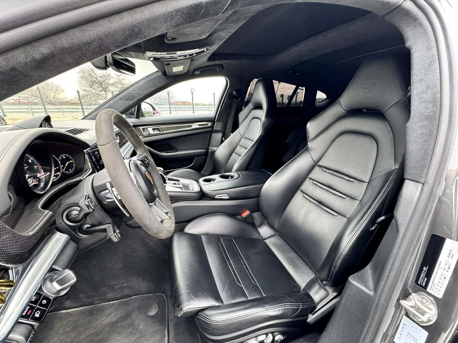 Porsche Panamera Turbo s ehybrid, снимка 10 - Автомобили и джипове - 54004674