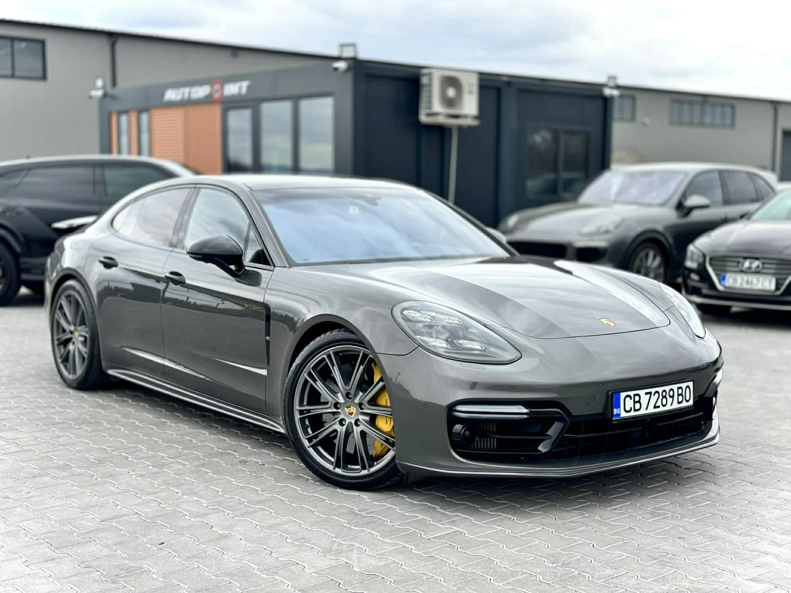 Porsche Panamera Turbo s ehybrid