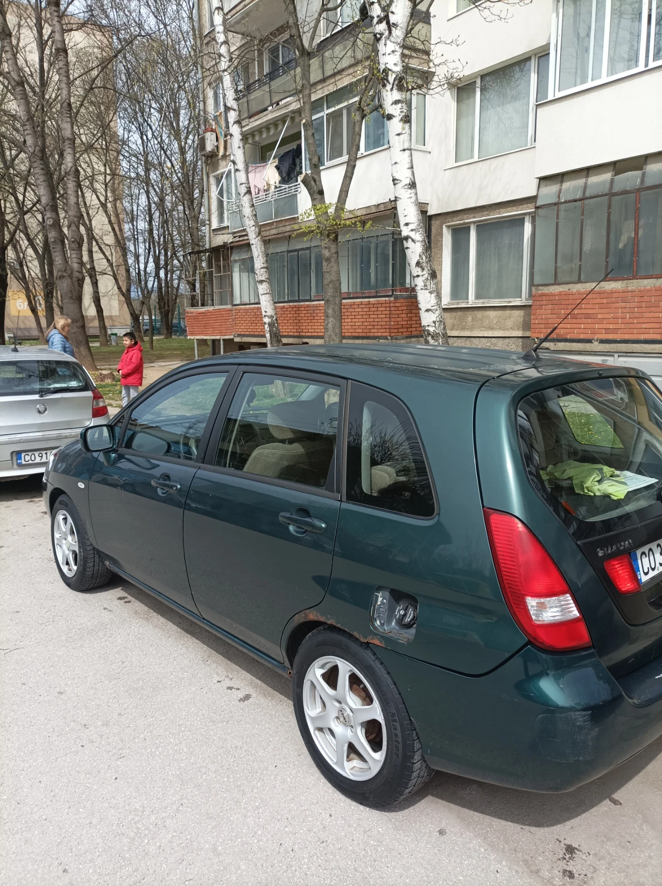 Suzuki Liana, снимка 5 - Автомобили и джипове - 54178758