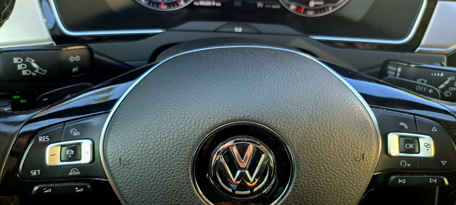 VW Passat 2.0 150к.с. Digital* Distronic* , снимка 15 - Автомобили и джипове - 54371550