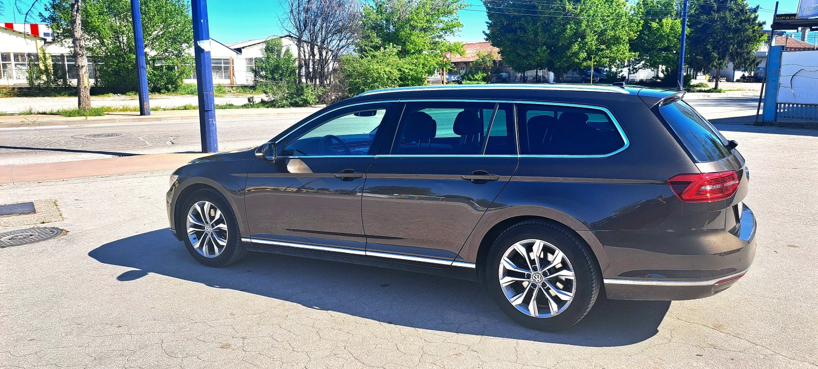 VW Passat 2.0 150к.с. Digital* Distronic* , снимка 2 - Автомобили и джипове - 54371550