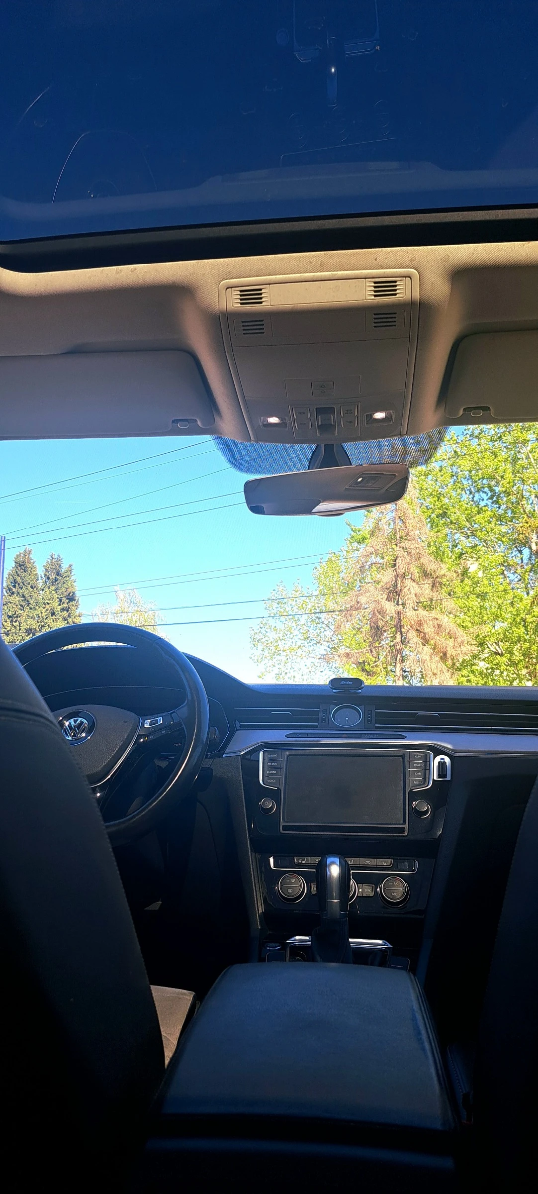 VW Passat 2.0 150к.с. Digital* Distronic* , снимка 11 - Автомобили и джипове - 54371550
