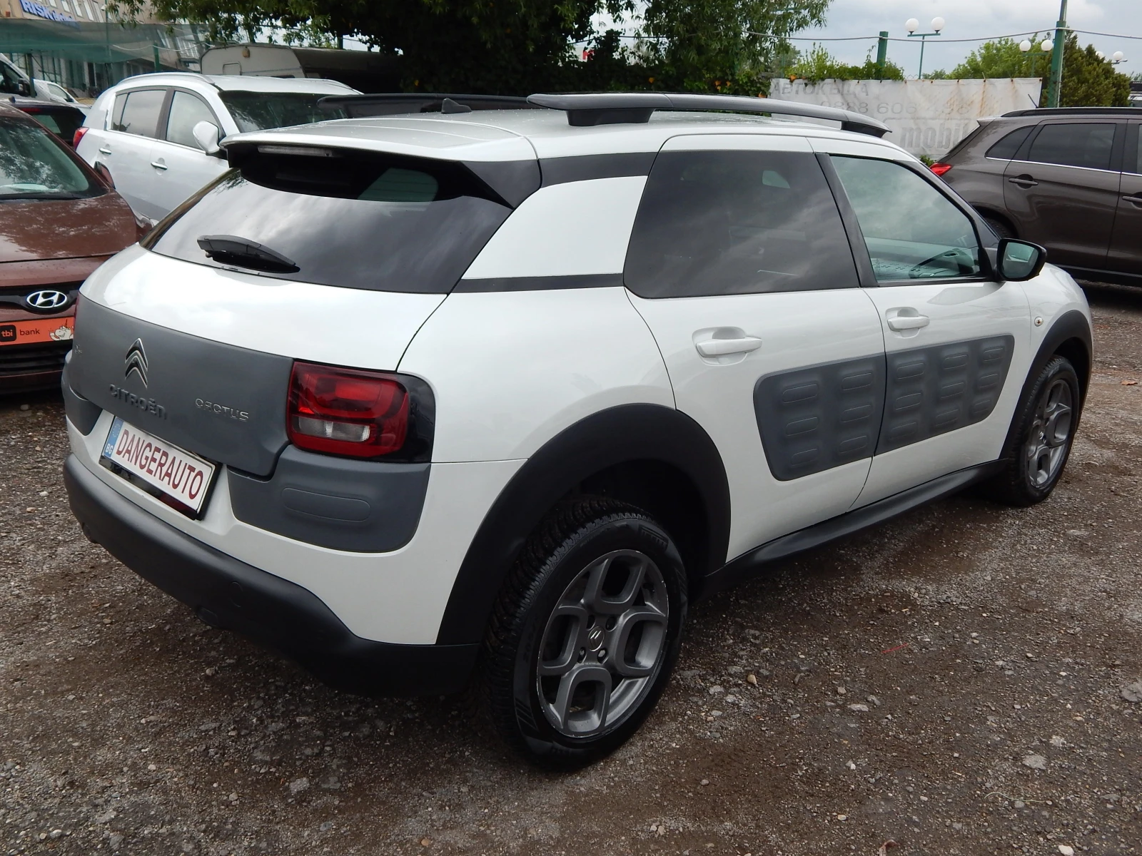 Citroen C4 Cactus 1.6HDI* АВТОМАТ* EURO5B* , снимка 4 - Автомобили и джипове - 54645339