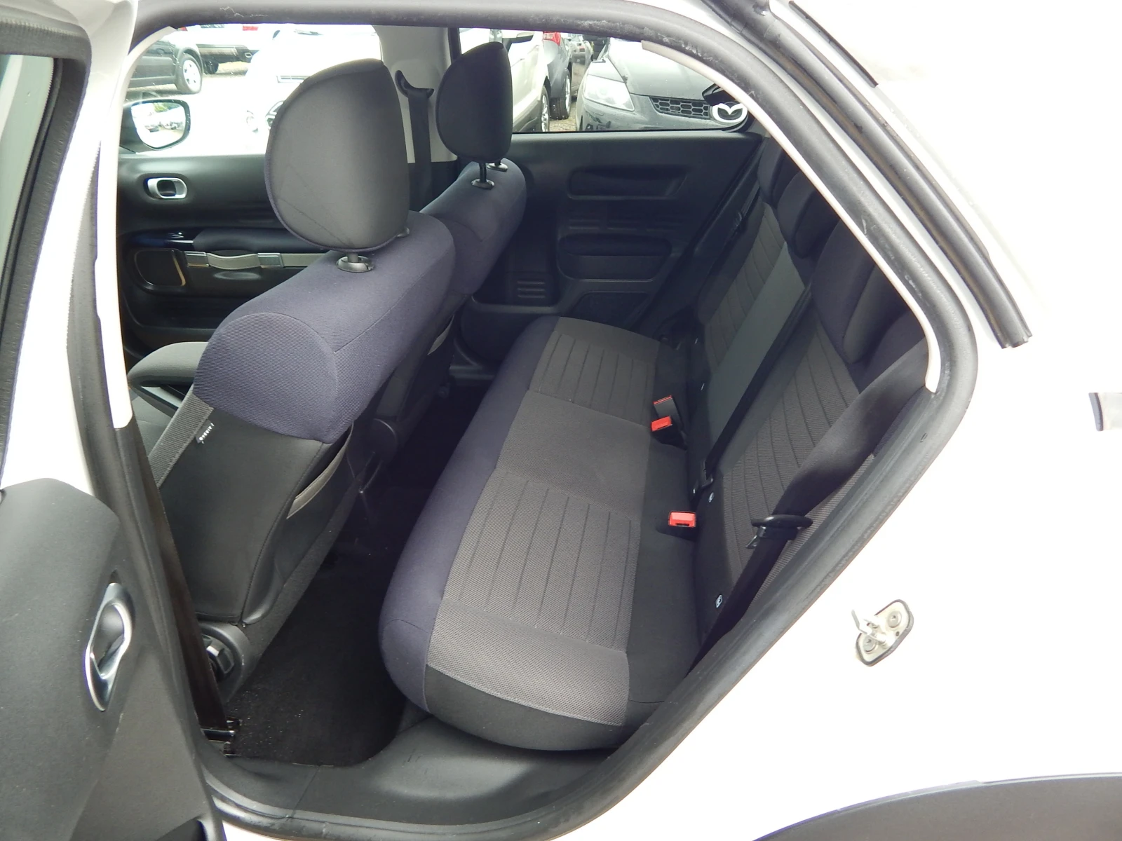 Citroen C4 Cactus 1.6HDI* АВТОМАТ* EURO5B* , снимка 15 - Автомобили и джипове - 54645339