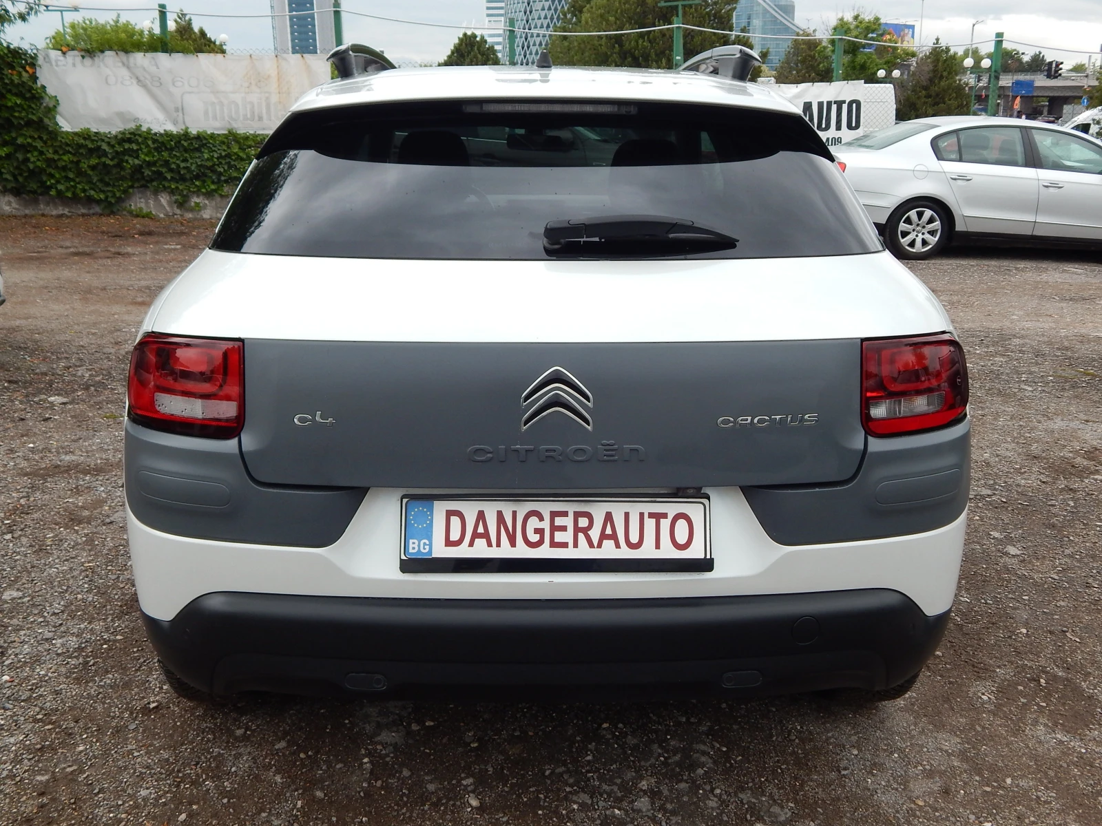 Citroen C4 Cactus 1.6HDI* АВТОМАТ* EURO5B* , снимка 5 - Автомобили и джипове - 54645339