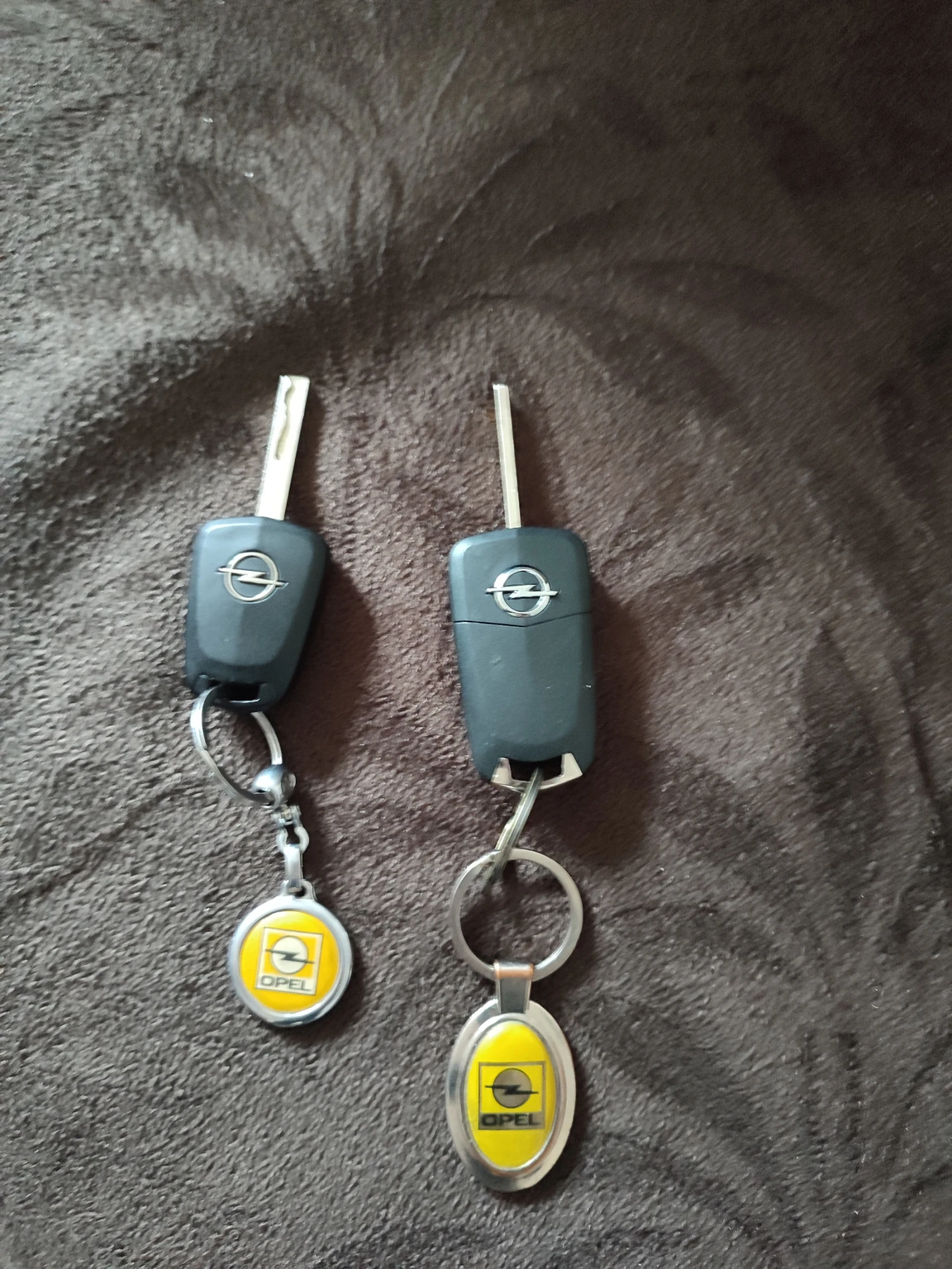 Opel Corsa  1.2i Ecotec, 4 cylinder, снимка 7 - Автомобили и джипове - 54652343