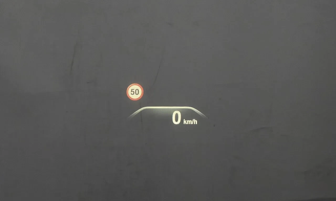 BMW 530 xDrive M Sport HeadUp, Disi* line assist, снимка 13 - Автомобили и джипове - 54960061