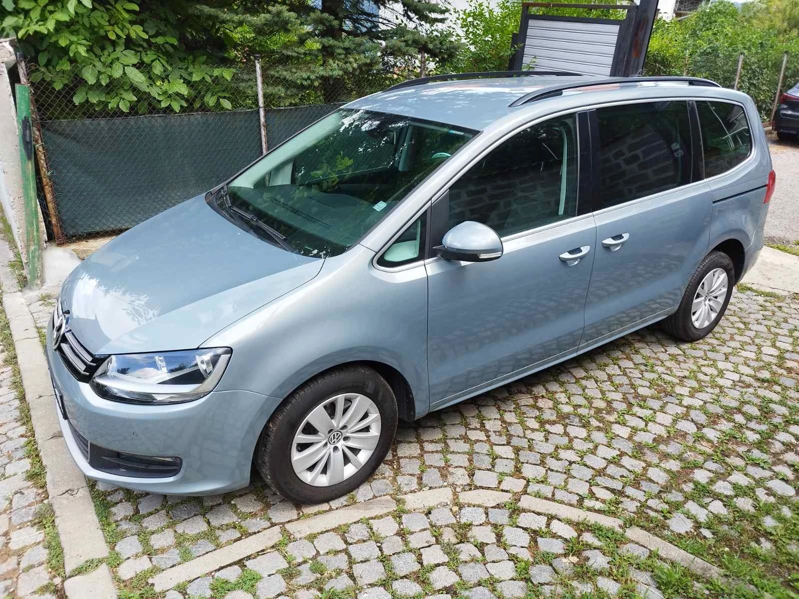 VW Sharan 2.0 TDI -7 местен, снимка 3 - Автомобили и джипове - 55221096