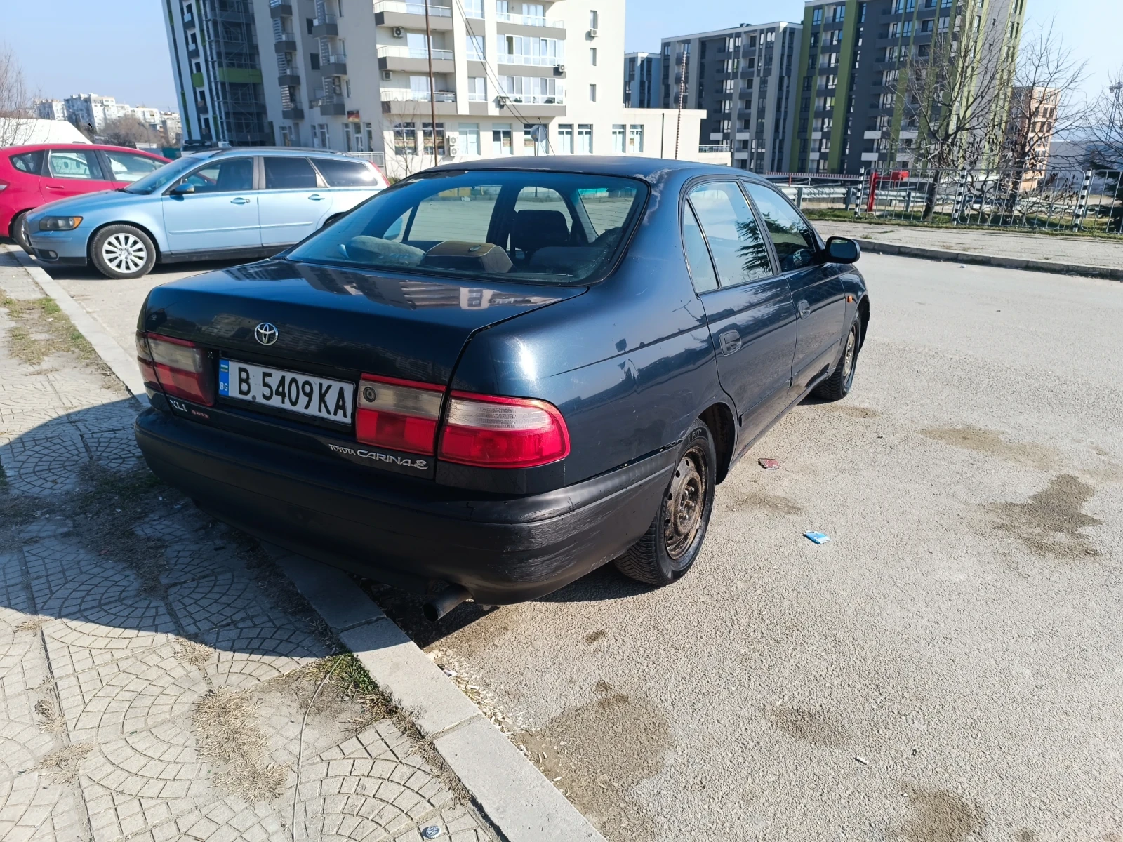 Toyota Carina 1.6 XLi ГАЗ/БЕНЗИН , снимка 2 - Автомобили и джипове - 55278927