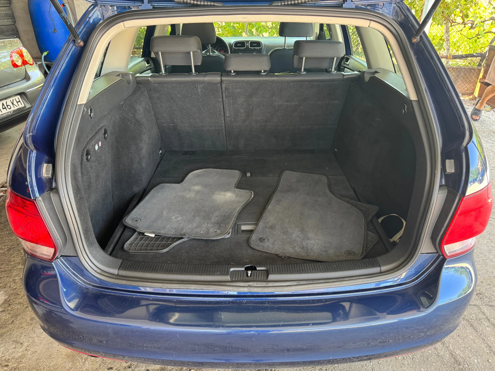 VW Golf 1.6TDI-105кс., снимка 14 - Автомобили и джипове - 55583233