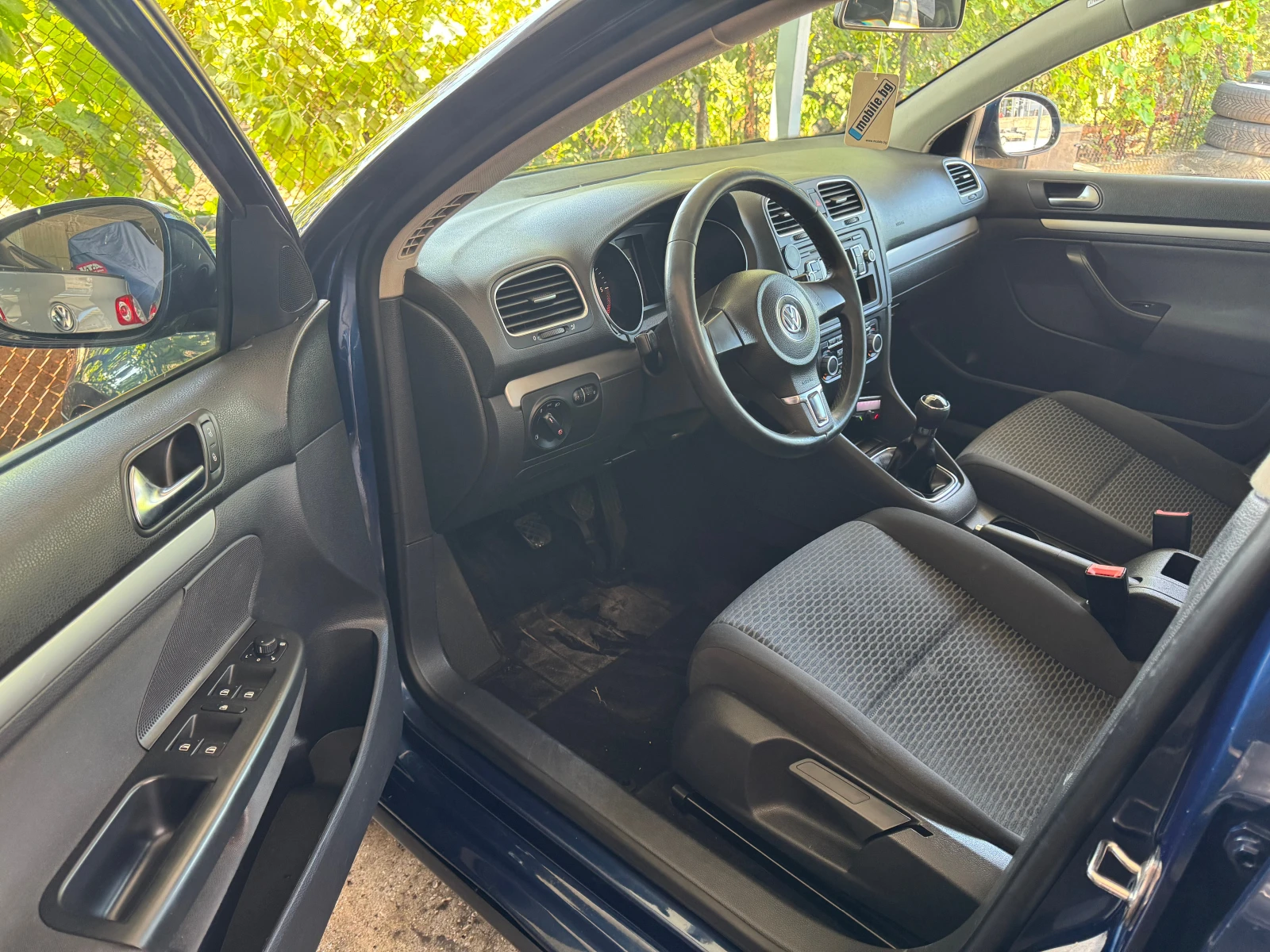 VW Golf 1.6TDI-105кс., снимка 8 - Автомобили и джипове - 55583233