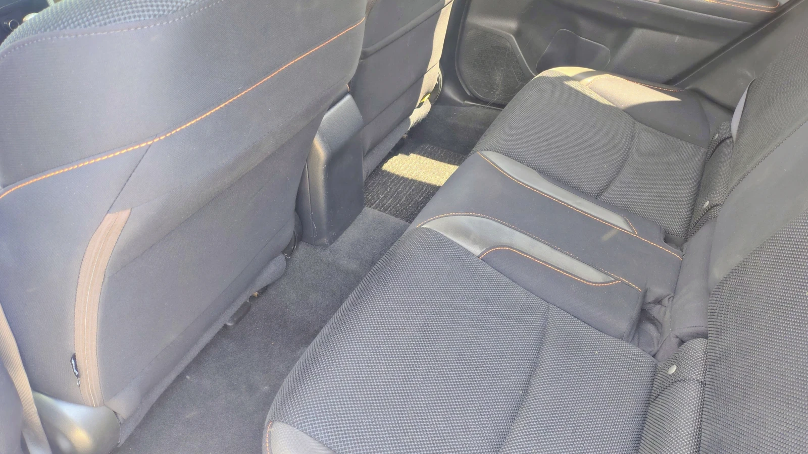 Subaru XV, снимка 15 - Автомобили и джипове - 55597884