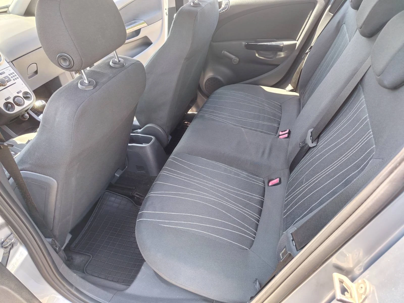 Opel Corsa D, снимка 12 - Автомобили и джипове - 55626981