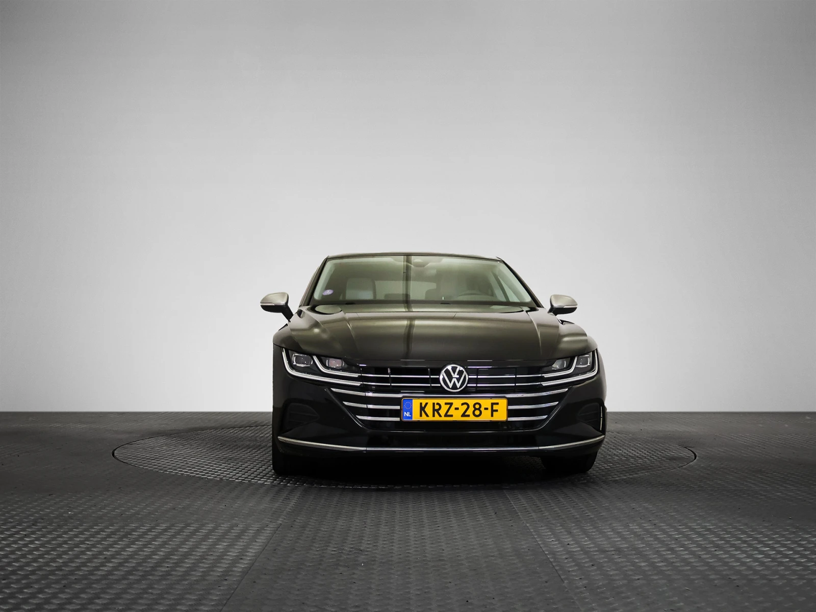 VW Arteon 1.4 R-Line Hybrid/ Head-up/ Blind/ Подгрев/ Кожа, снимка 2 - Автомобили и джипове - 55642263