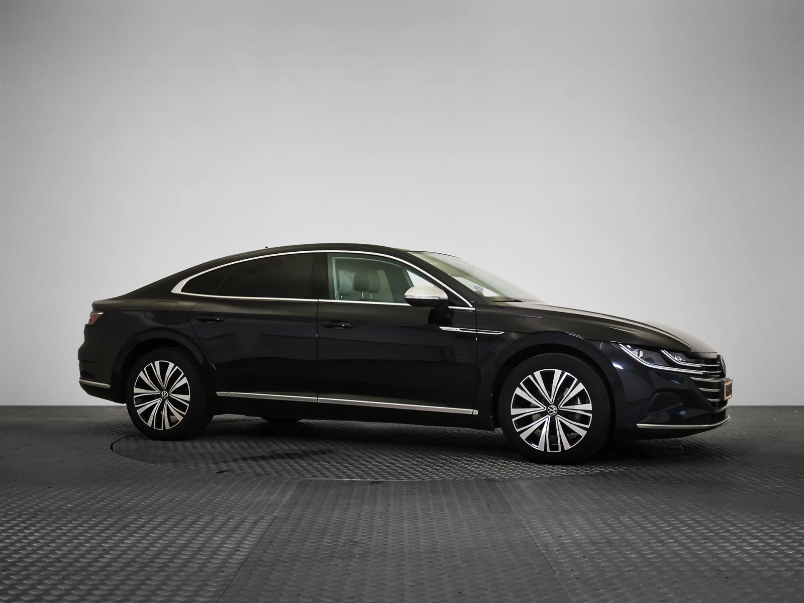 VW Arteon 1.4 R-Line Hybrid/ Head-up/ Blind/ Подгрев/ Кожа