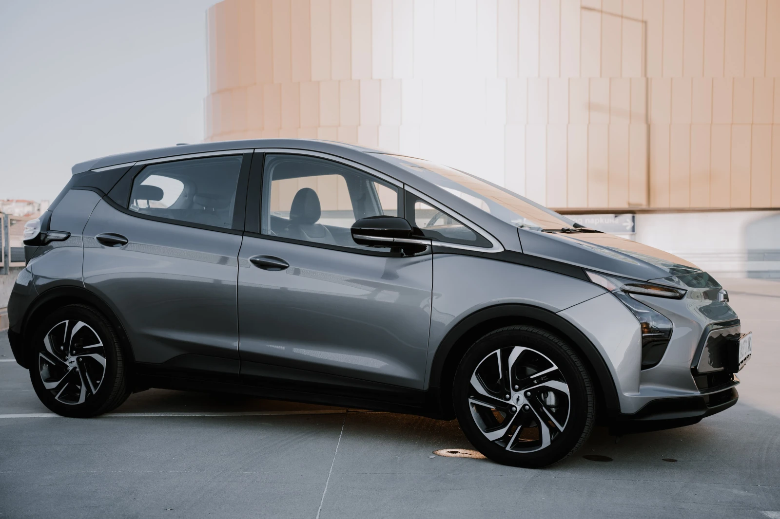 Chevrolet Bolt EV, снимка 2 - Автомобили и джипове - 55789152