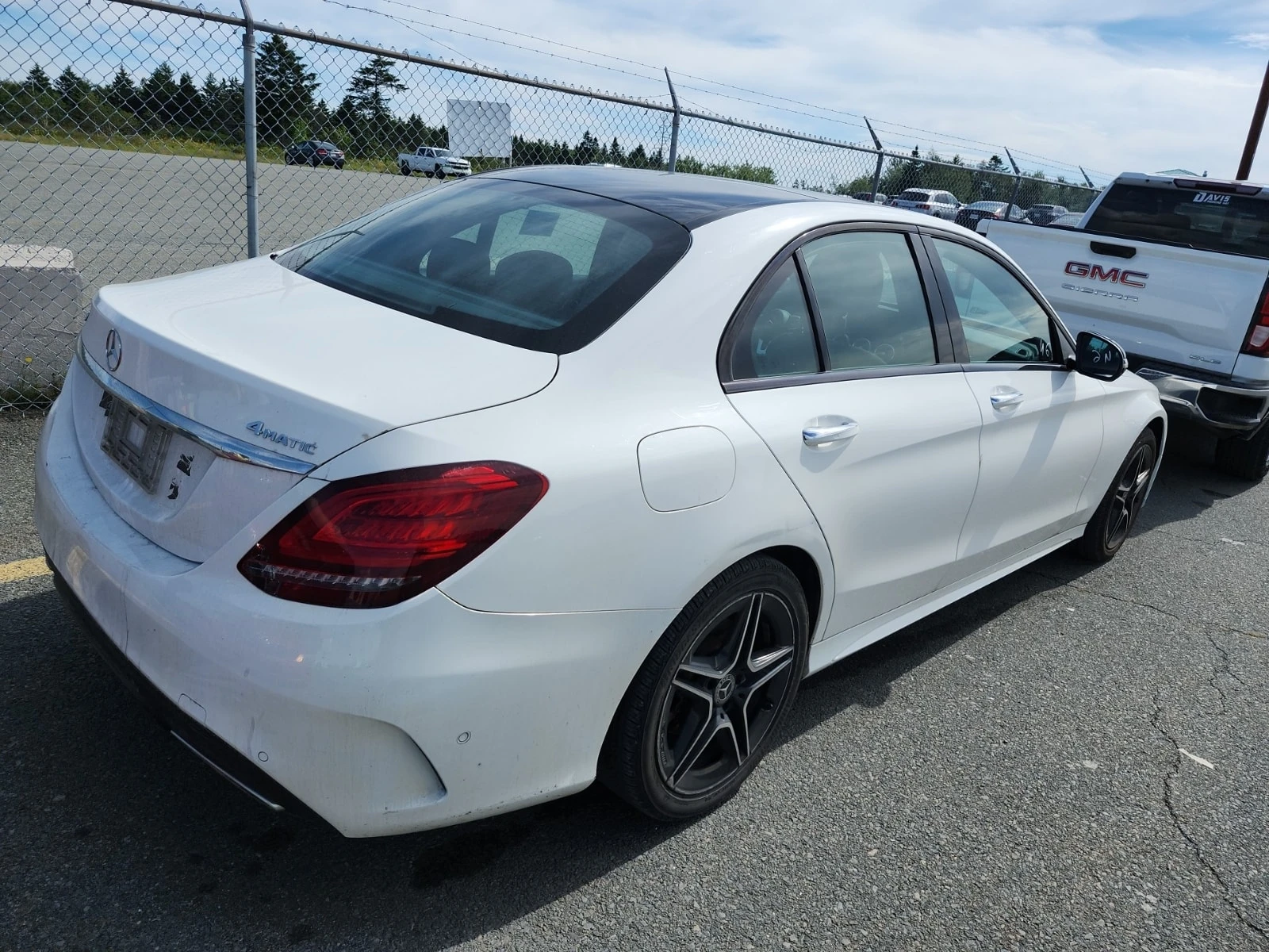Mercedes-Benz C 300 АМГ ПАКЕТ/4MATIC /CARFAX/ПОДГРЕВ/ПАНОРАМА/ДИГ.КМ., снимка 2 - Автомобили и джипове - 55843567