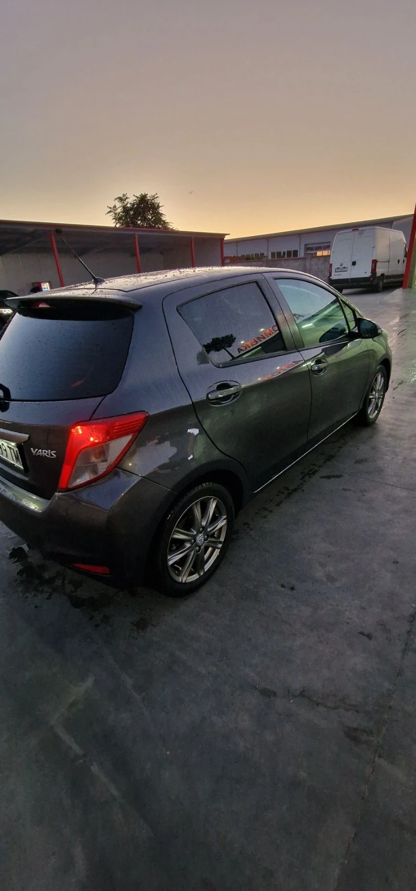 Toyota Yaris, снимка 4 - Автомобили и джипове - 55897151