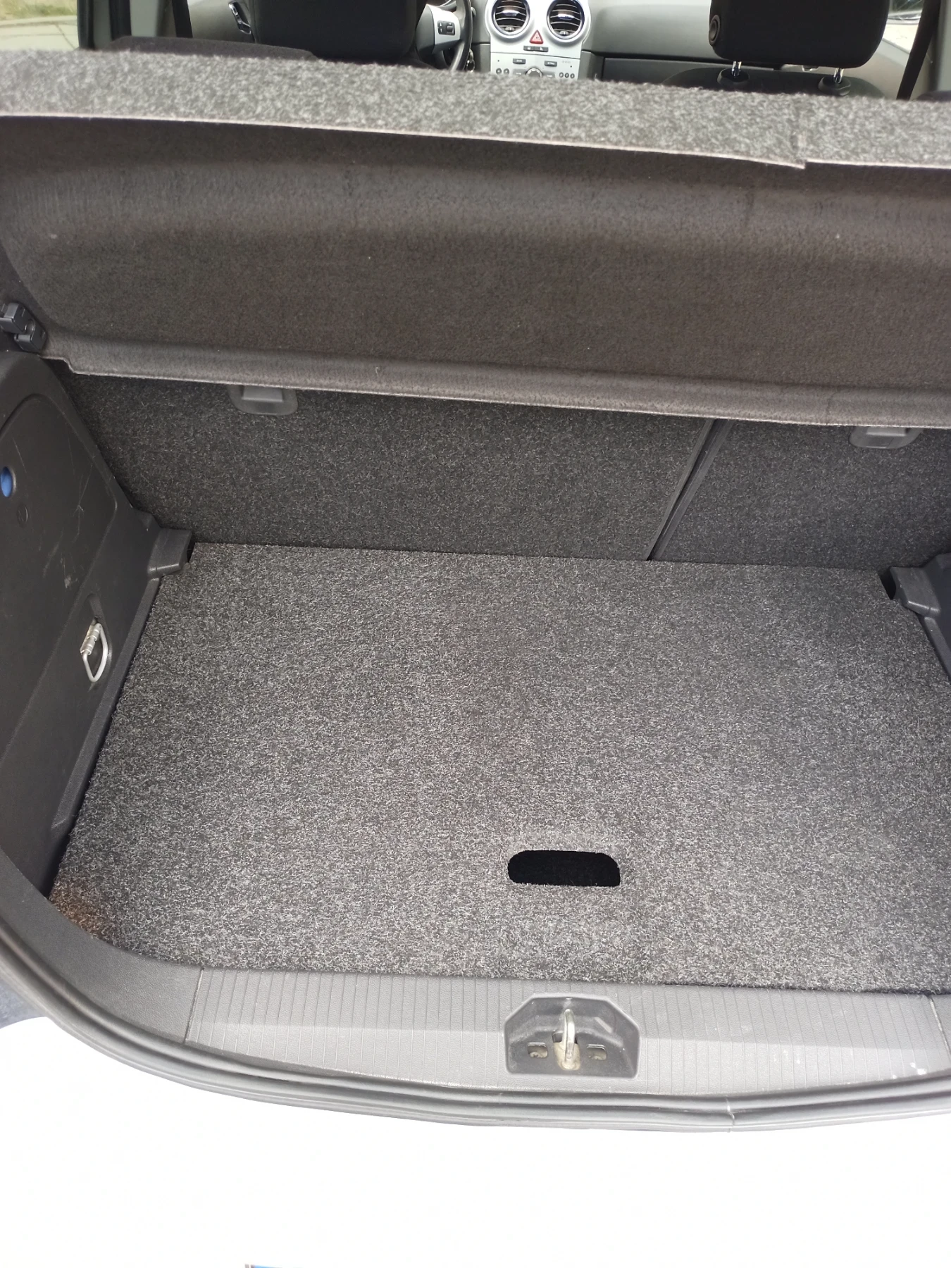 Opel Corsa 1.3 CDTI 75 к.с, снимка 16 - Автомобили и джипове - 56152841
