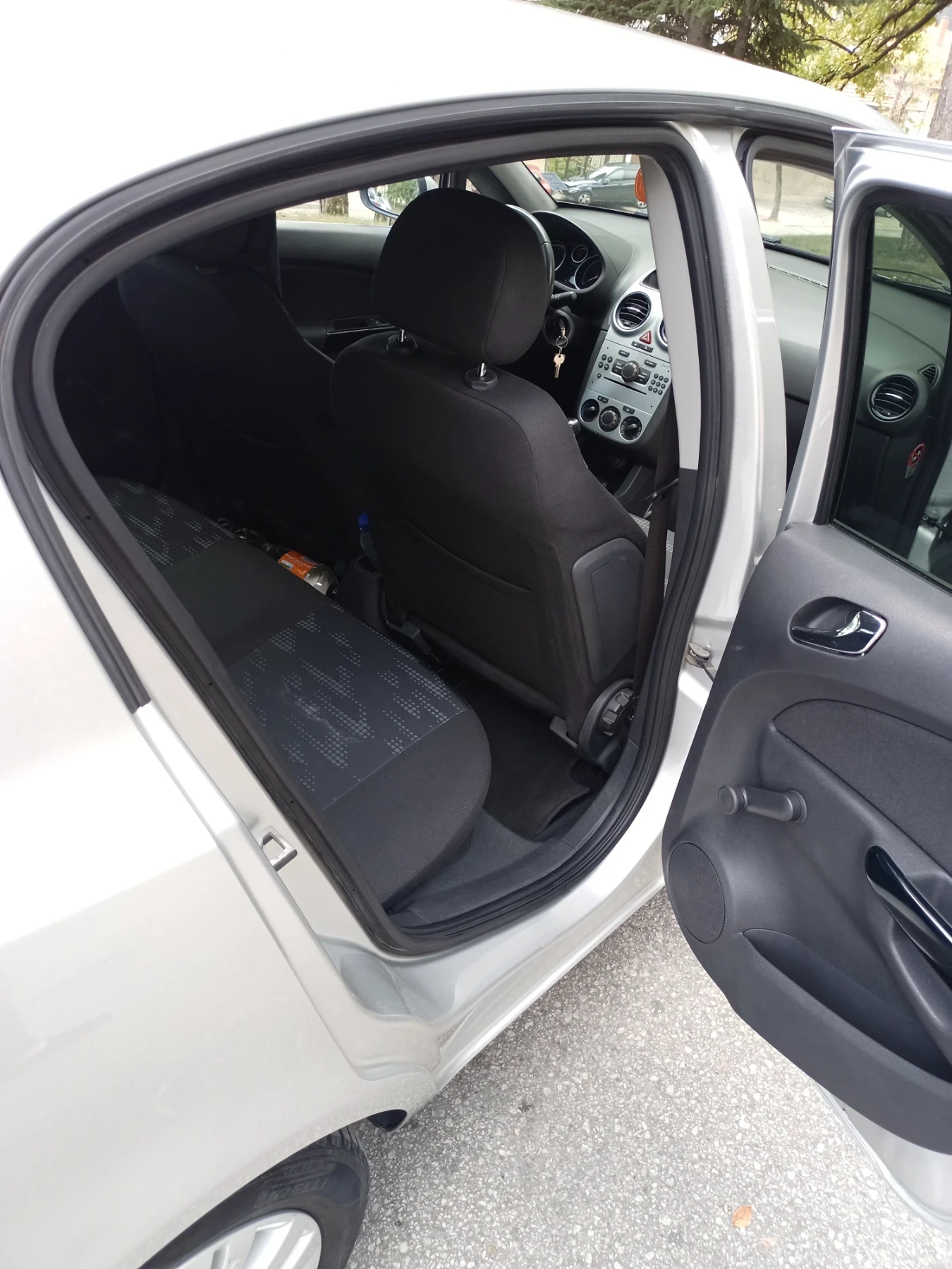 Opel Corsa 1.3 CDTI 75 к.с, снимка 11 - Автомобили и джипове - 56152841