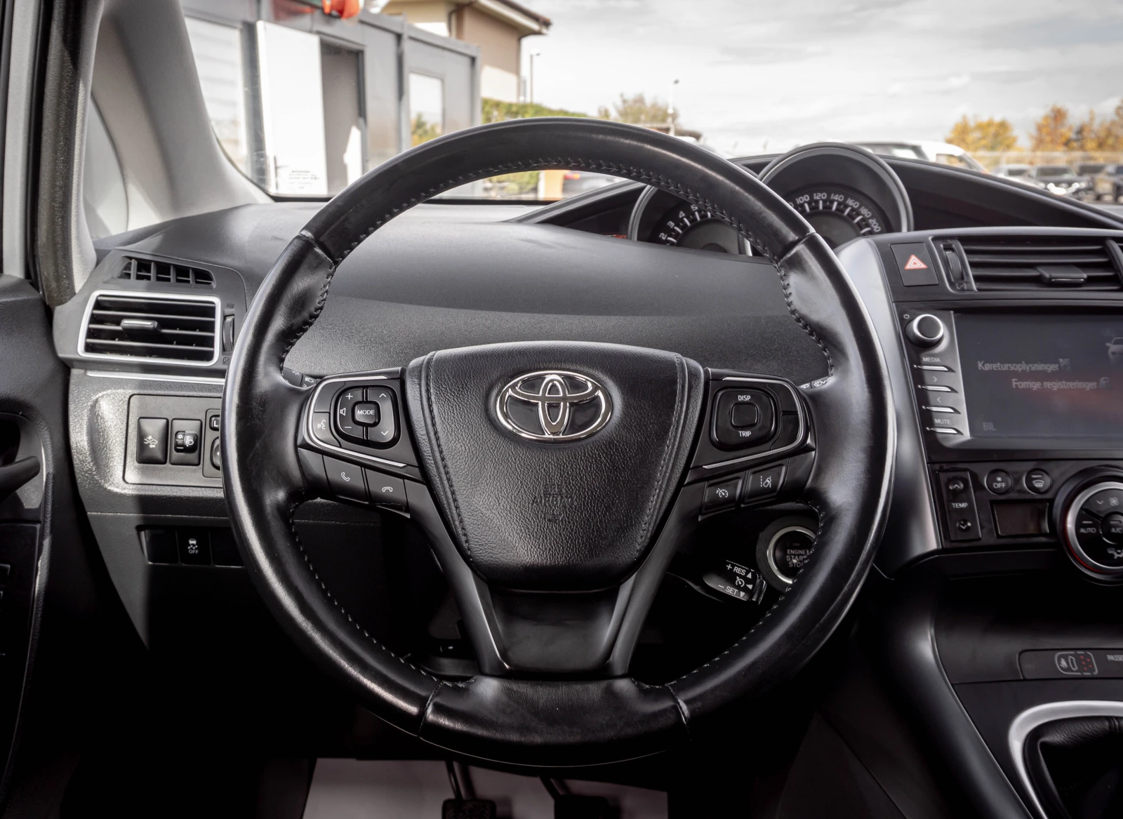 Toyota Verso 1.8 ������ 2�� ����! ���! � ��������  | Mobile.bg � ����������� 9