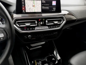 BMW X3 xDrive30i  * * CLEAN CARFAX* * , снимка 10