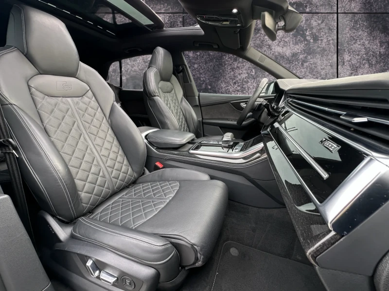 Audi Q8 5.0TDI#3xSLINE#B&O#MATRIX-LASER#PODGREV#OBDUH#PANO, снимка 11 - Автомобили и джипове - 52411448