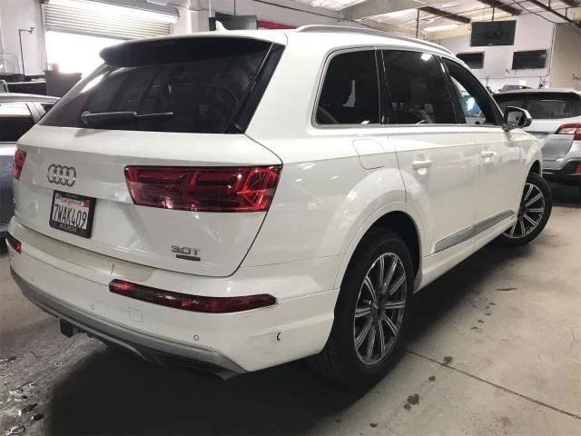 Audi Q7, снимка 3 - Автомобили и джипове - 48806864