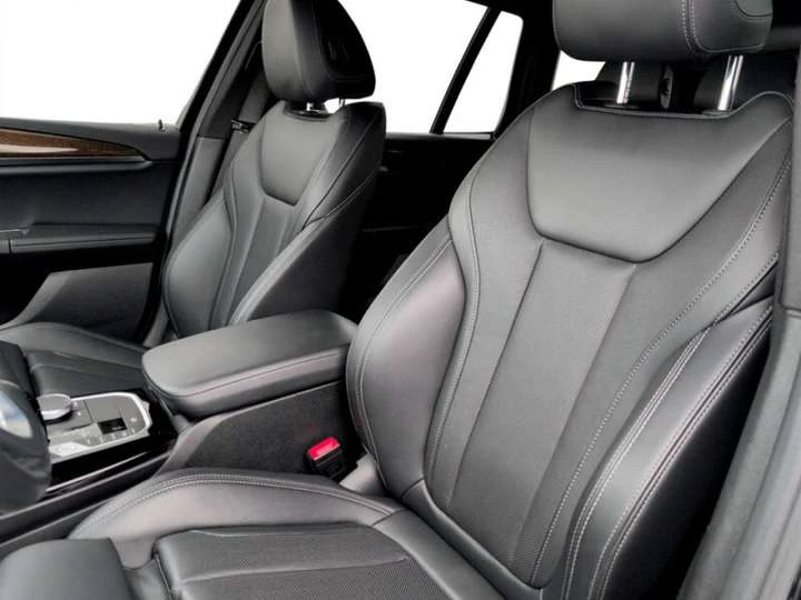 BMW X3 xDrive30i  * * CLEAN CARFAX* *  - изображение 8