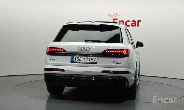 Audi Q7 55 TFSI S-LINE, снимка 6 - Автомобили и джипове - 55849425