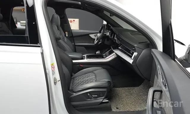 Audi Q7 55 TFSI S-LINE, снимка 9 - Автомобили и джипове - 55849425