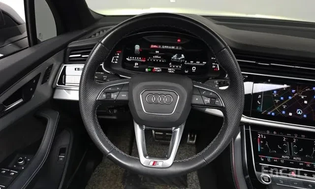 Audi Q7 55 TFSI S-LINE, снимка 8 - Автомобили и джипове - 55849425