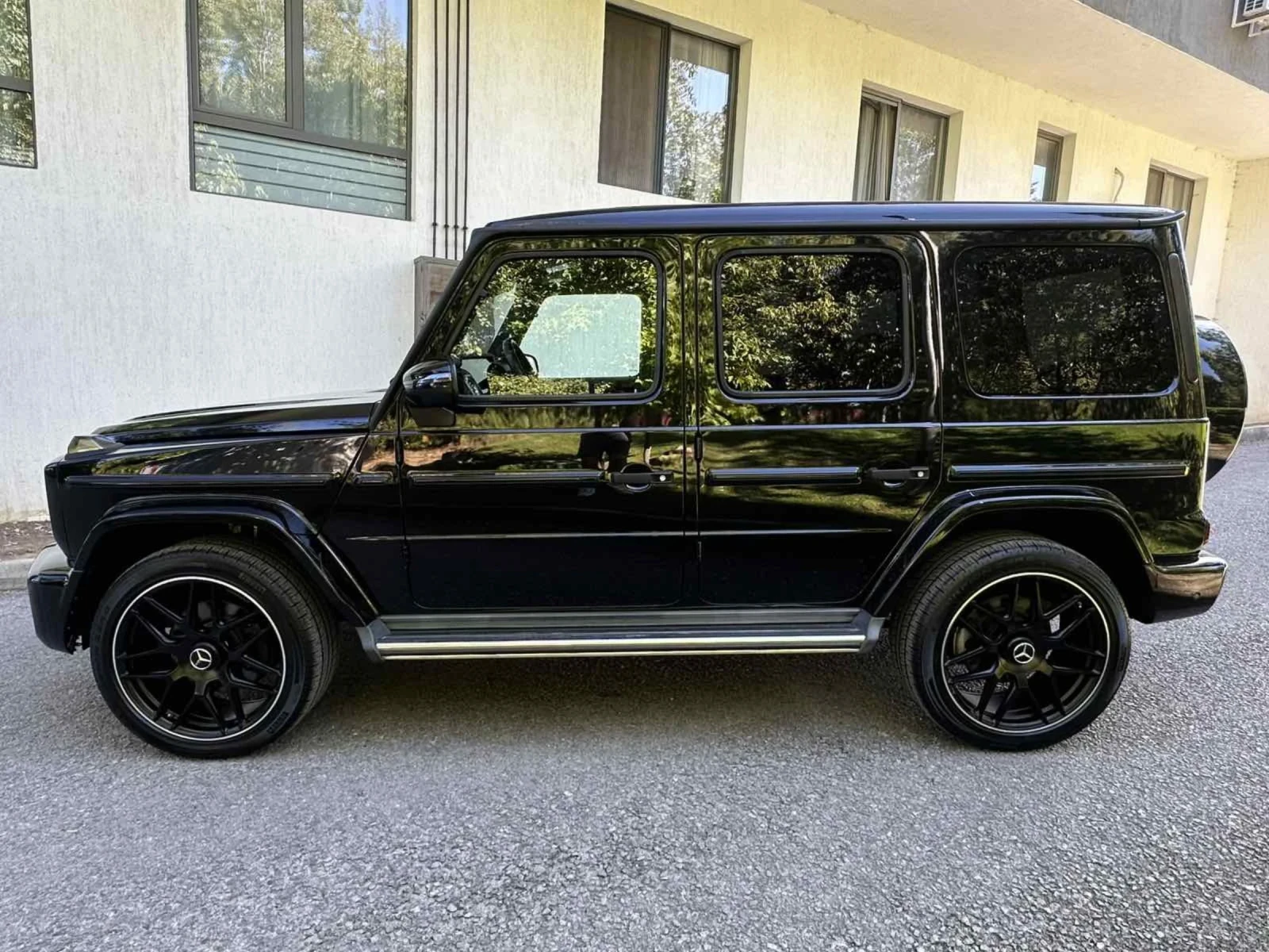 Mercedes-Benz G 350 AMG OPTIC / ПОДГРЕВ  / ВЕНТИЛАЦИЯ  - изображение 4