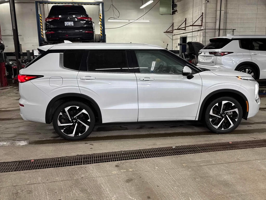 Mitsubishi Outlander * GT * CARFAX * БЕЗ ПЪРВОНАЧАЛНА ВНОСКА - изображение 3