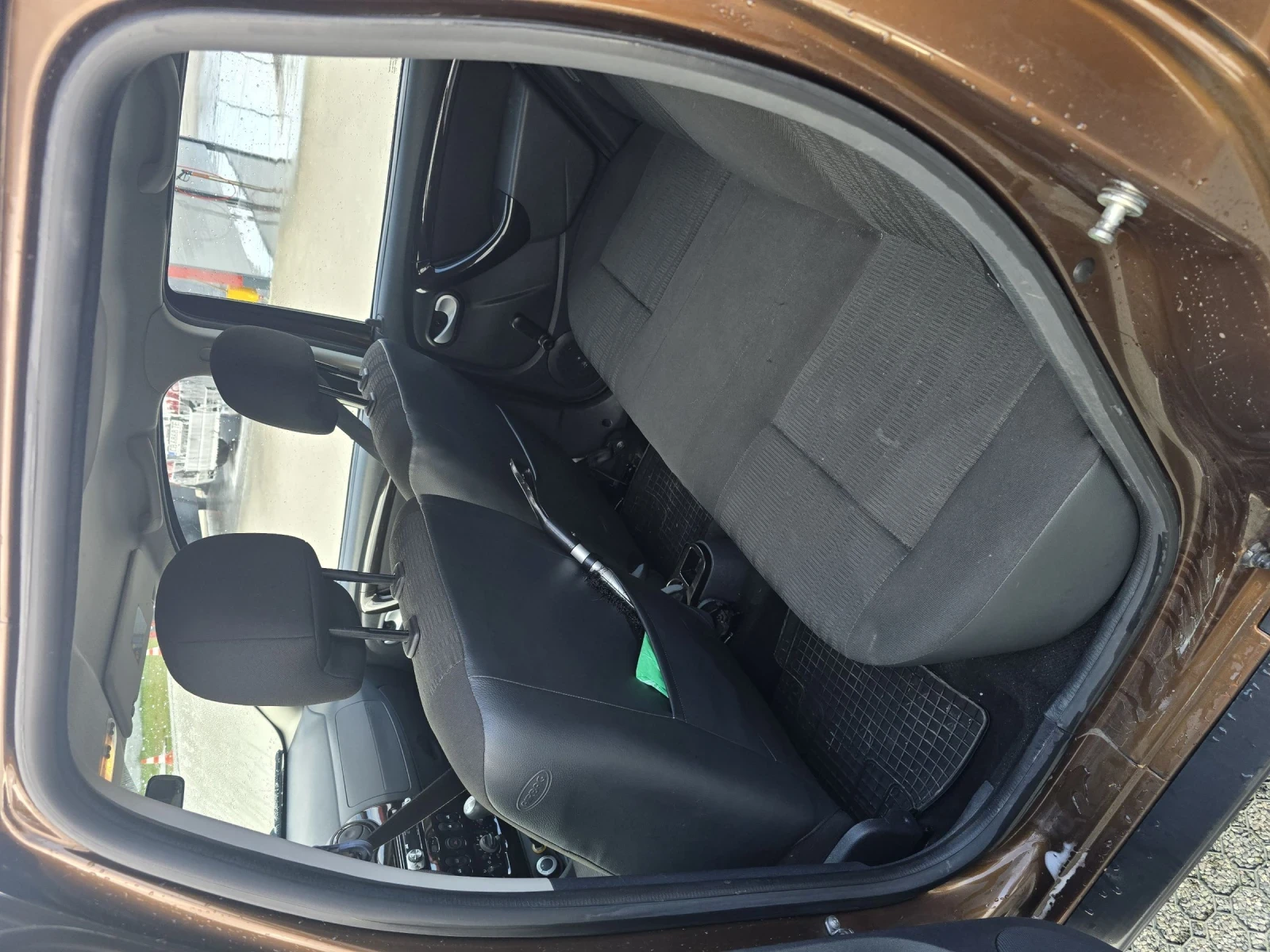 Dacia Duster, снимка 8 - Автомобили и джипове - 53978725