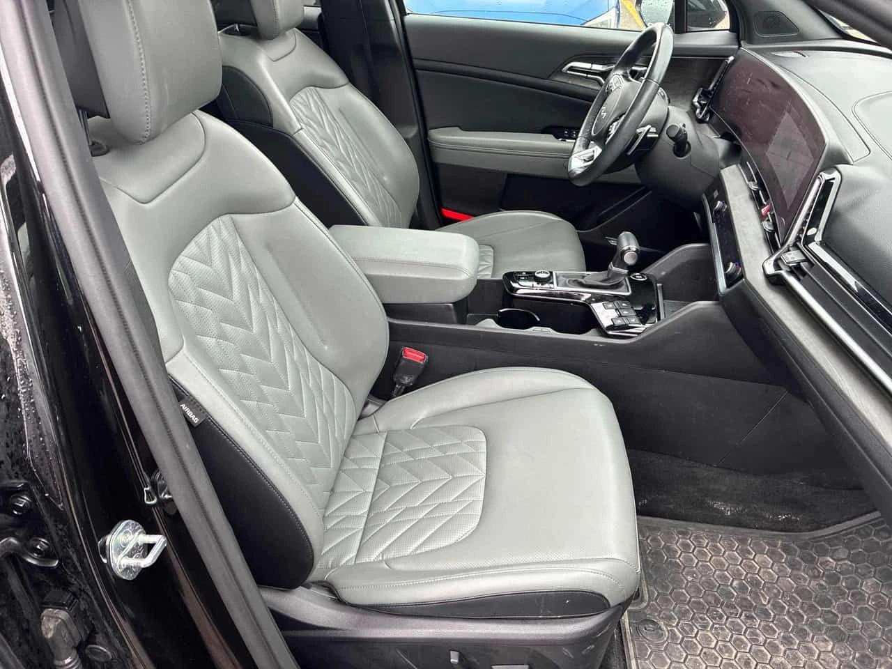 Kia Sportage * X Line Limited * DISTRONIC* ОБДУХВАНЕ* 360КАМЕРИ, снимка 15 - Автомобили и джипове - 54210293