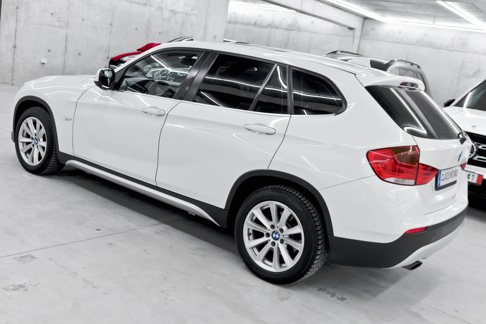 BMW X1 2.3D* 4x4* CarPlay* Panorama, снимка 5 - Автомобили и джипове - 54658254