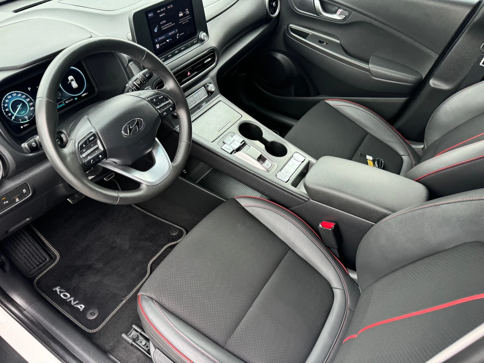 Hyundai Kona Bi-Tone 42kw 22000km-Кожа Гаранционен!, снимка 7 - Автомобили и джипове - 55206714