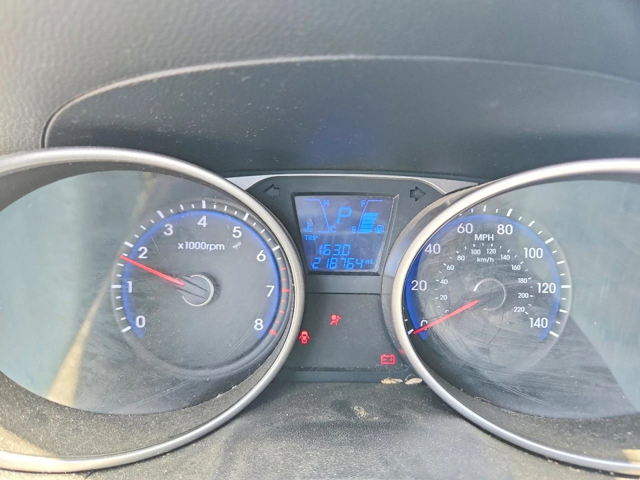 Hyundai Tucson, снимка 9 - Автомобили и джипове - 55755743